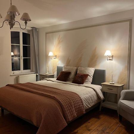 Le Clos Du Bas Courtil Guesthouse B&B Omaha Beach Osmanville Exteriör bild