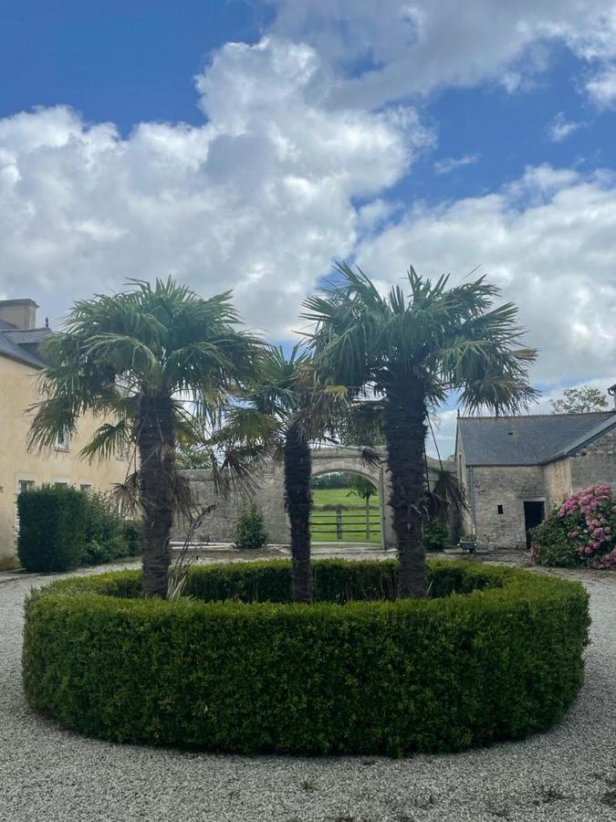 Le Clos Du Bas Courtil Guesthouse B&B Omaha Beach Osmanville Exteriör bild