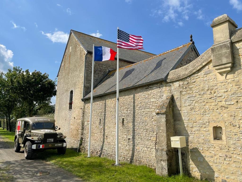 Le Clos Du Bas Courtil Guesthouse B&B Omaha Beach Osmanville Exteriör bild