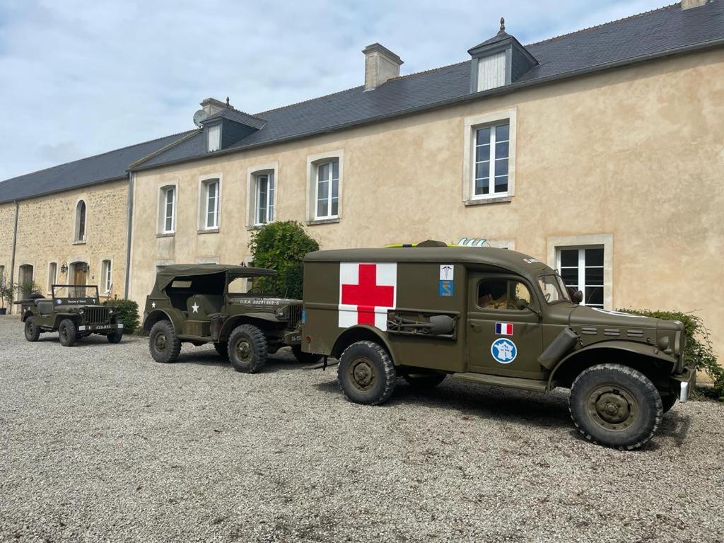 Le Clos Du Bas Courtil Guesthouse B&B Omaha Beach Osmanville Exteriör bild
