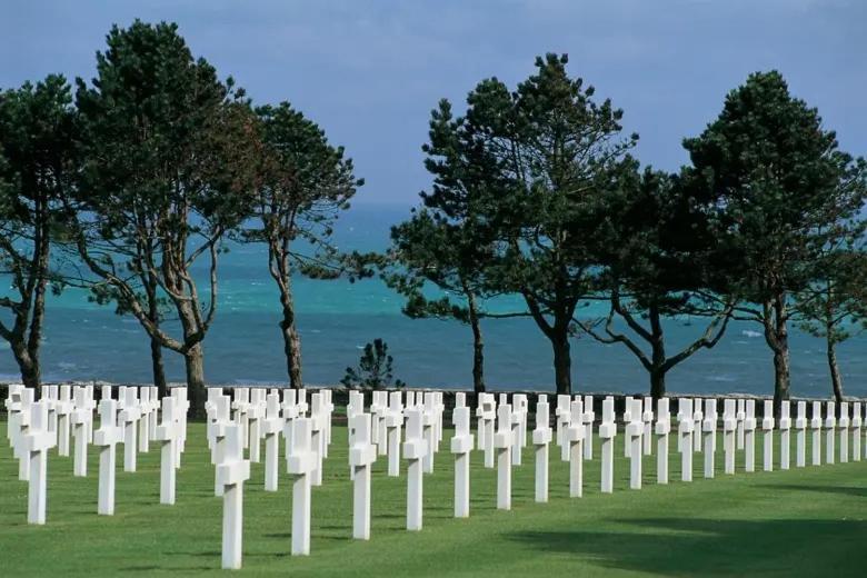 Le Clos Du Bas Courtil Guesthouse B&B Omaha Beach Osmanville Exteriör bild